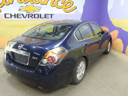 Used 2010 Nissan Altima 2.5 S FWD image 8