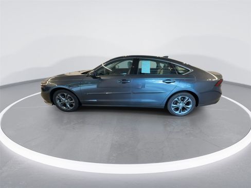 Used 2023 Honda Accord EX image 4