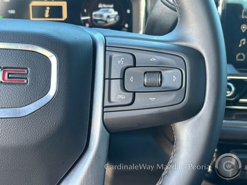 Used 2025 GMC Sierra 1500 SLE image 17