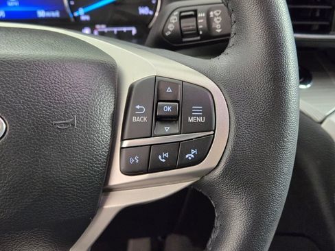 Used 2023 Ford Explorer XLT w/ Equipment Group 202A RWD image 28