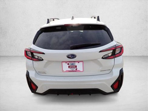 Certified 2024 Subaru Crosstrek 2.0i Premium image 3