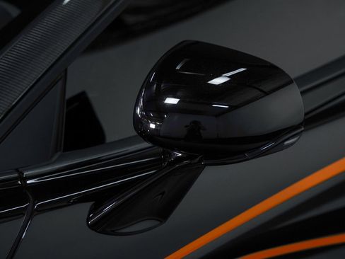 Used 2020 McLaren 620R image 18