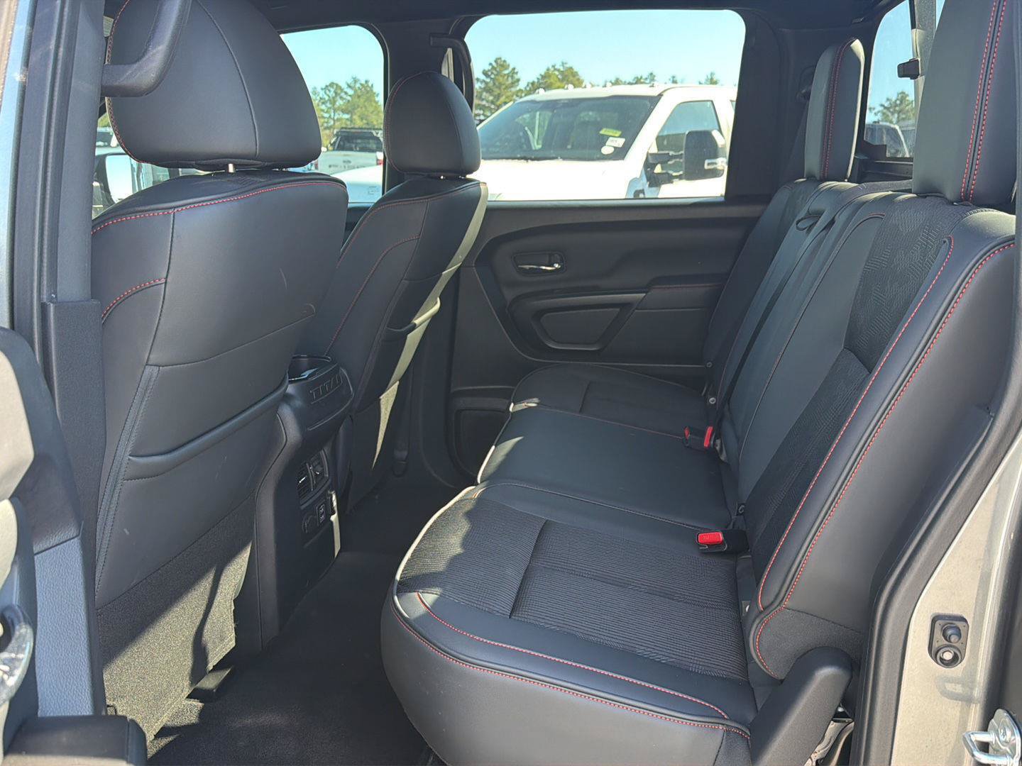 Used 2024 Nissan Titan PRO-4X w/ Off Road Protection Package AWD/4WD image 10