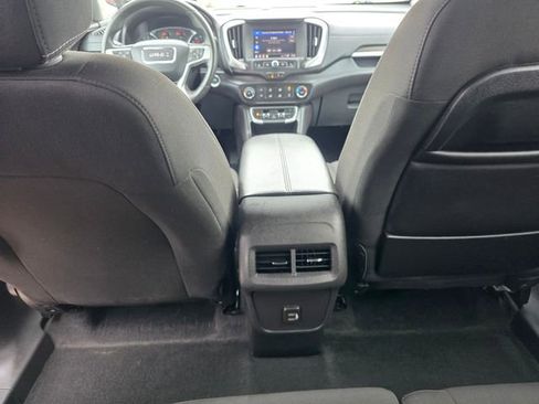 Used 2024 GMC Terrain SLE w/ LPO, Floor Liner Package AWD/4WD image 15