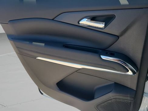 New 2026 Chevrolet Traverse LT FWD image 14