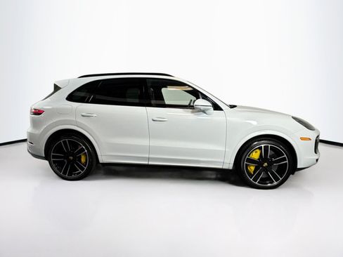 Certified 2023 Porsche Cayenne Turbo image 8