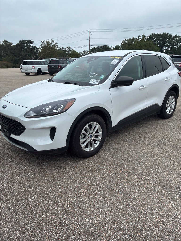 Used 2022 Ford Escape SE AWD/4WD image 1