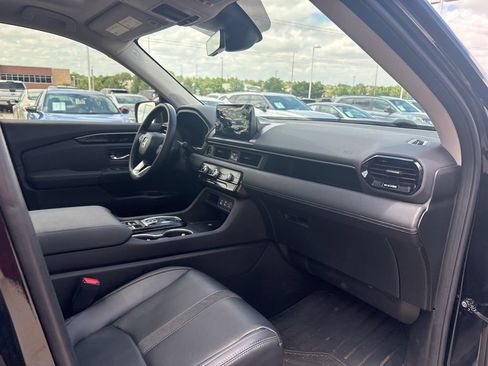 Used 2023 Honda Pilot Touring image 27