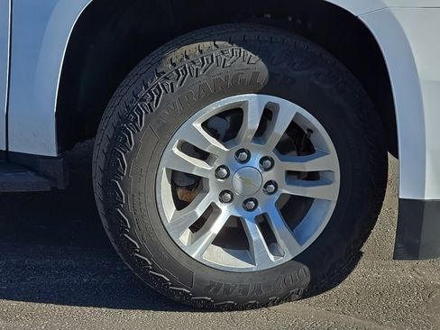 Used 2019 Chevrolet Tahoe LT image 48