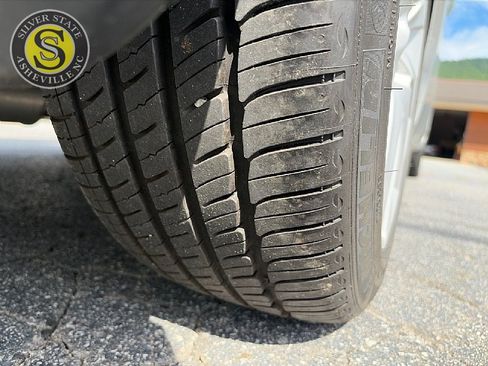 Used 2010 Honda Accord EX-L image 10