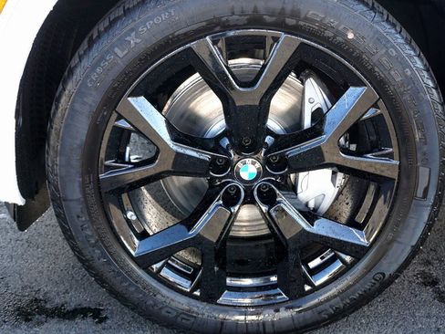 New 2026 BMW X7 xDrive40i image 3