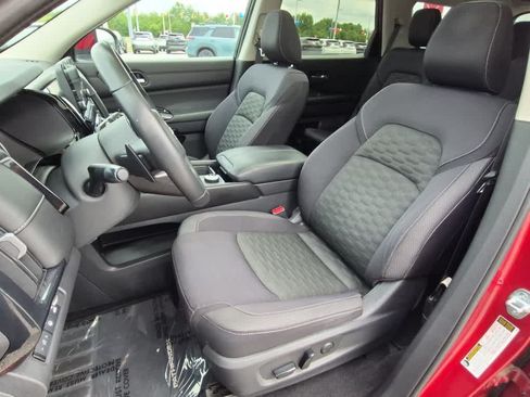 Used 2022 Nissan Pathfinder SV w/ SV Premium Package AWD/4WD image 11