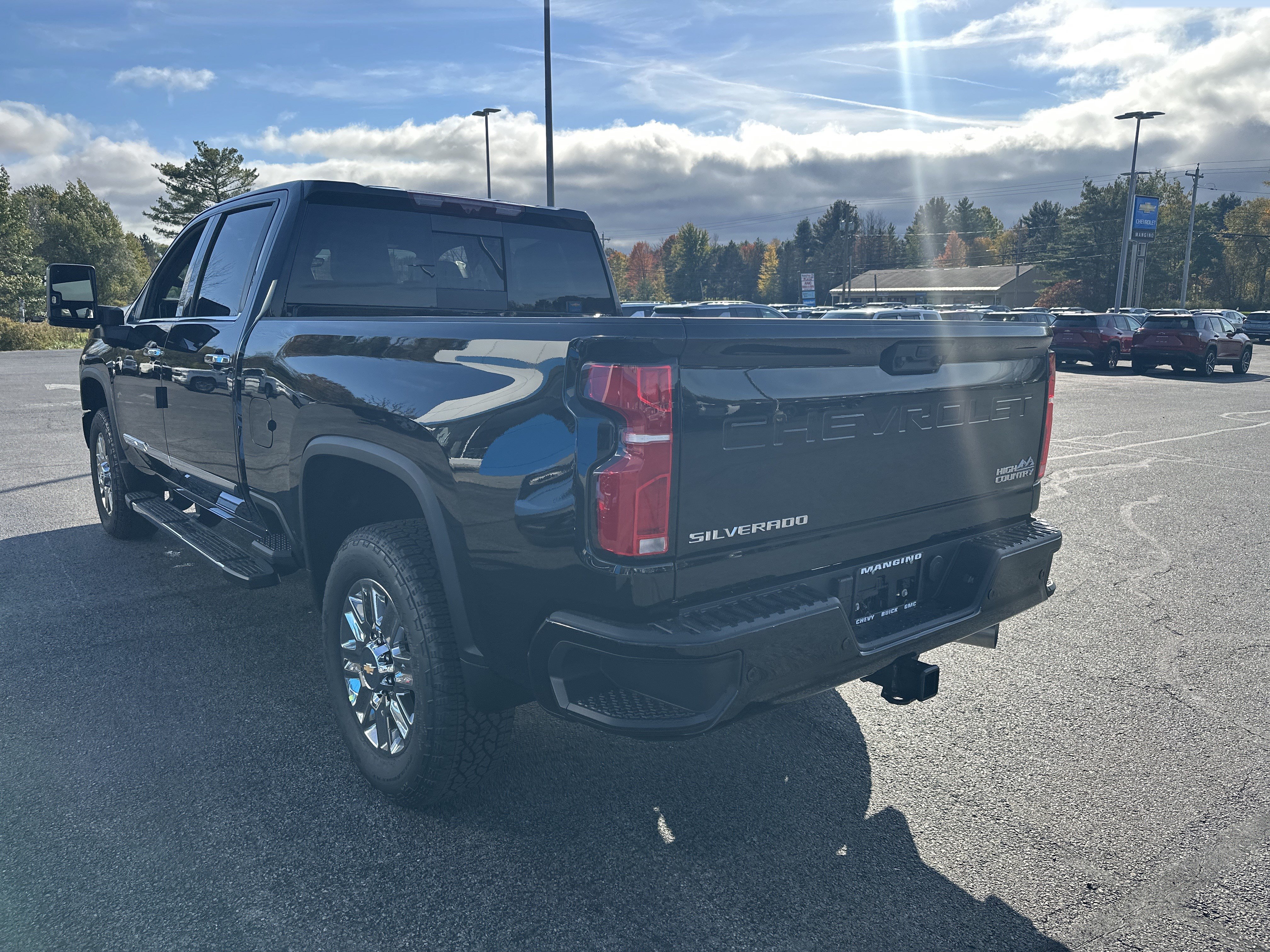 New 2026 Chevrolet Silverado 2500 High Country w/ High Country Premium Package AWD/4WD image 6