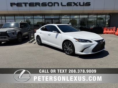Used 2022 Lexus ES 300h w/ Premium Package