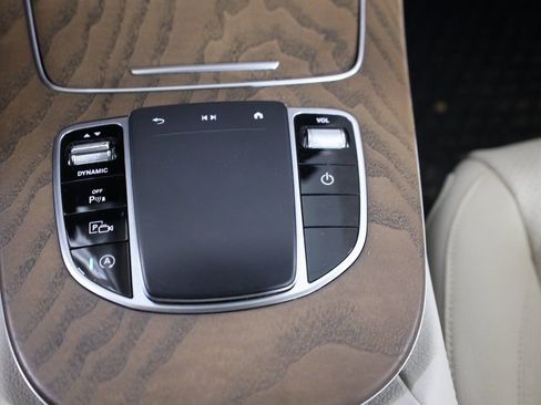 Certified 2022 Mercedes-Benz E 350 4MATIC Sedan image 21