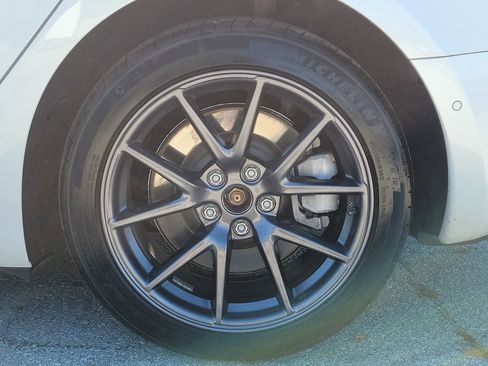 Used 2021 Tesla Model 3 Standard Range Plus image 7