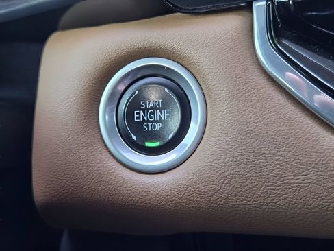 Used 2024 GMC Canyon AT4 w/ Technology Package AWD/4WD image 18