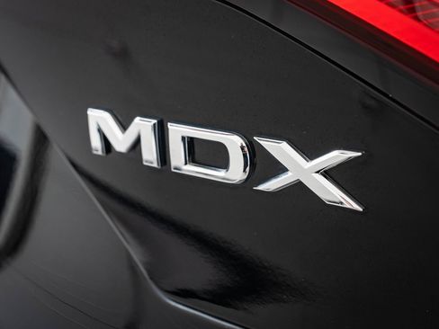 Used 2023 Acura MDX SH-AWD w/ Advance Package image 9