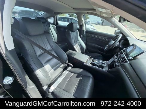Used 2021 Honda Accord Touring image 29