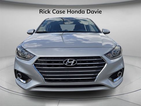 Used 2022 Hyundai Accent SEL w/ Cargo Package image 5