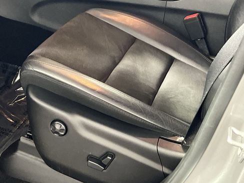 Used 2020 Jeep Grand Cherokee Altitude image 14