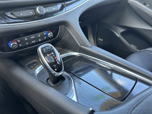 Used 2021 Buick Enclave Avenir image 19