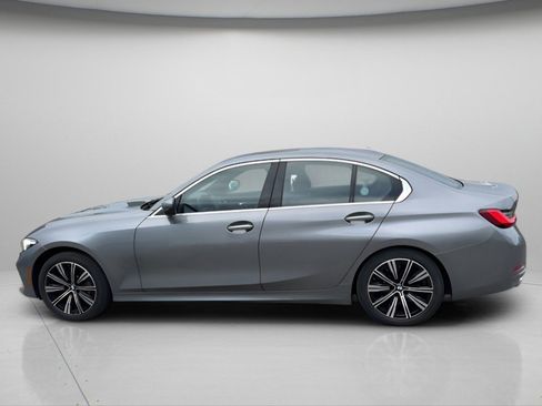 Used 2025 BMW 330i xDrive Sedan w/ Convenience Package image 12