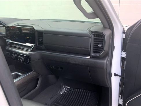 Used 2023 Chevrolet Silverado 1500 LTZ image 23