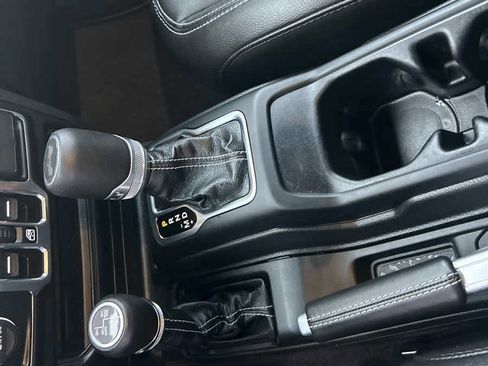 Used 2023 Jeep Wrangler Sahara w/ Cold Weather Group image 31