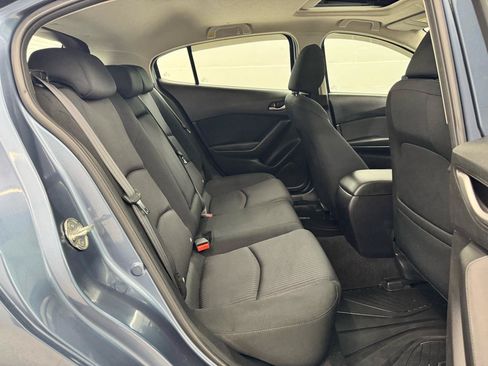 Used 2016 MAZDA MAZDA3 i Touring FWD image 17