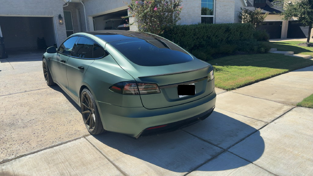 Used 2024 Tesla Model S Plaid AWD/4WD image 8