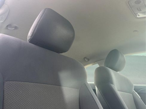 Used 2011 Kia Forte Koup EX image 16