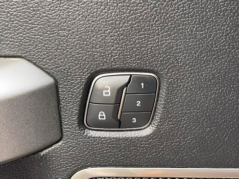 Used 2019 Ford F150 Raptor w/ Equipment Group 802A Luxury image 23