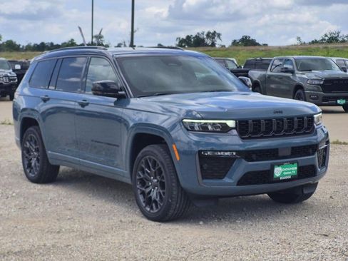 New 2026 Jeep Grand Cherokee L Summit AWD/4WD image 2