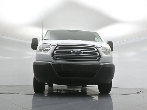 Certified 2019 Ford Transit 350 XLT RWD image 46