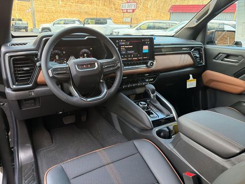 New 2026 GMC Canyon AT4 AWD/4WD image 16