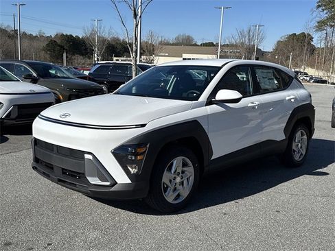 New 2026 Hyundai Kona SE image 3