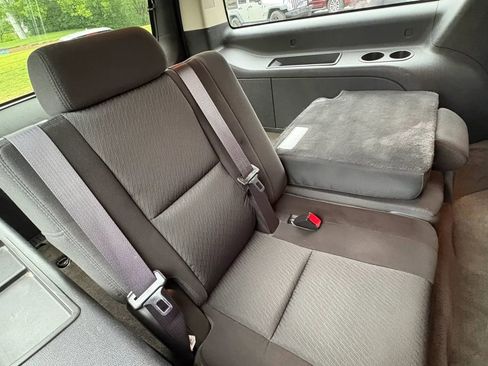 Used 2014 Chevrolet Suburban LS w/ All-Star Edition AWD/4WD image 28