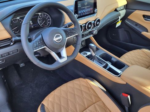 New 2025 Nissan Sentra SV w/ SV Premium Package image 10