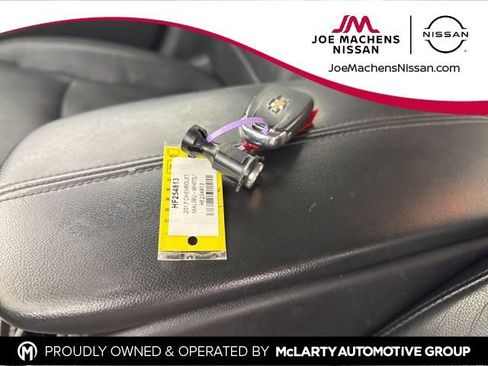 Used 2017 Chevrolet Malibu Premier w/ Premier Sun and Wheel Package image 28