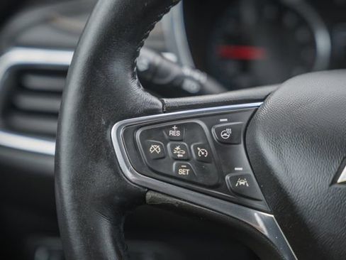 Used 2018 Chevrolet Equinox Premier AWD/4WD image 29