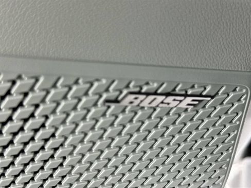 Used 2025 Hyundai Elantra Limited FWD image 19