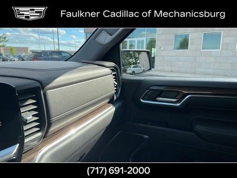 Used 2023 Chevrolet Silverado 1500 LT AWD/4WD image 28