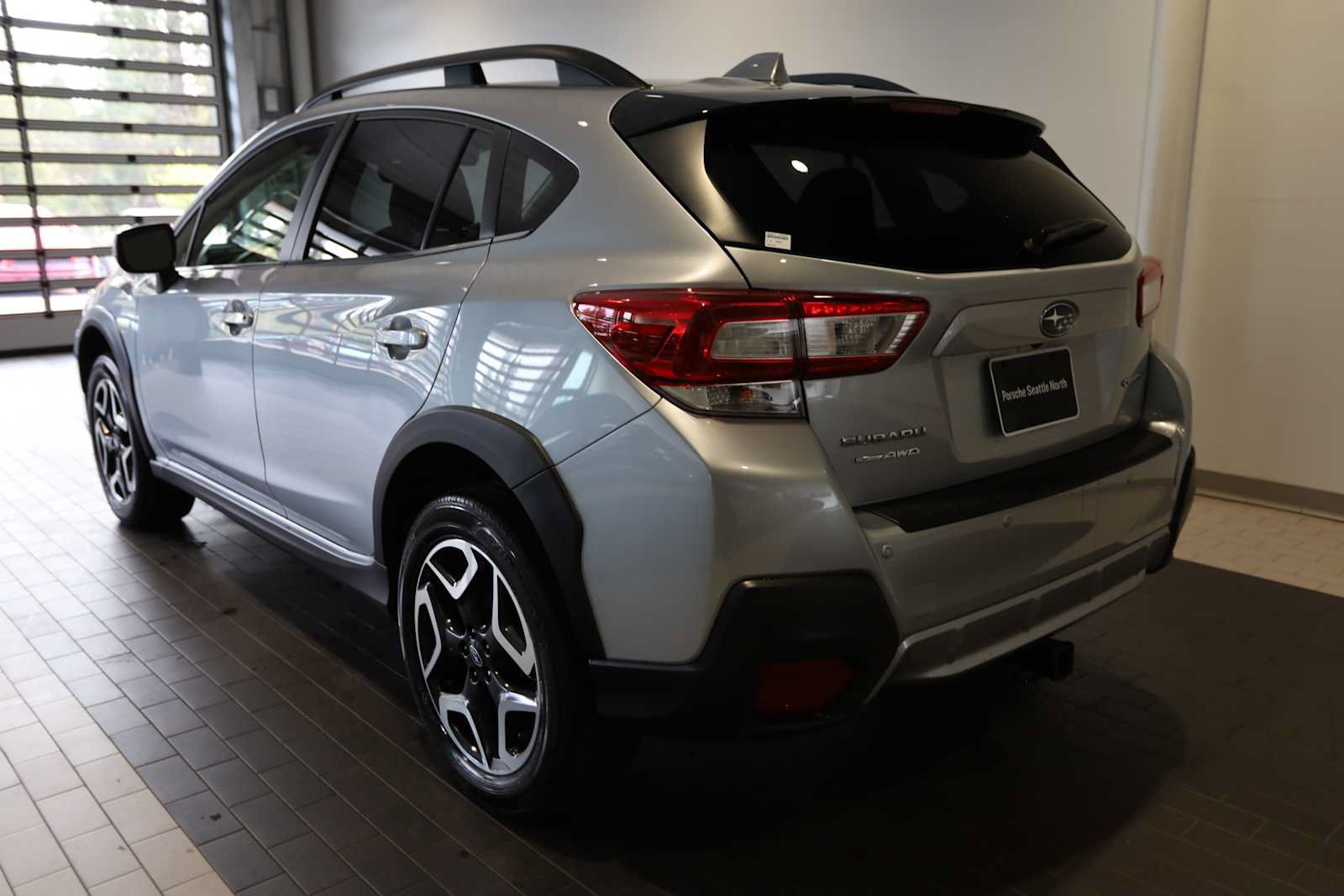Used 2019 Subaru Crosstrek 2.0i Limited w/ Moonroof Package w/Navigation AWD/4WD image 3