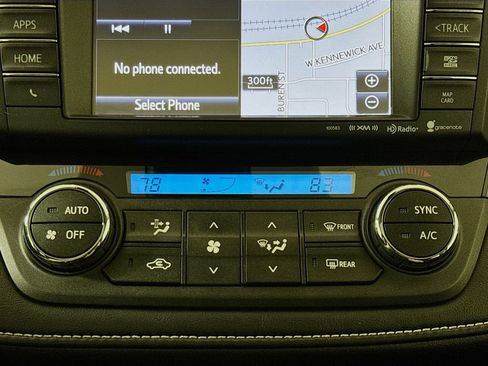 Used 2018 Toyota RAV4 XLE image 13