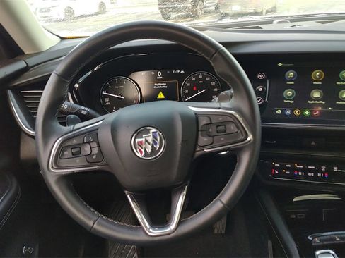 Used 2023 Buick Envision Essence image 13