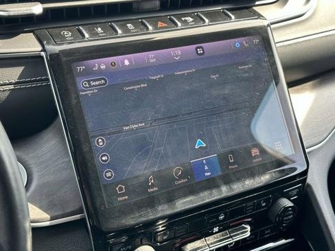 Certified 2021 Jeep Grand Cherokee L Limited image 26