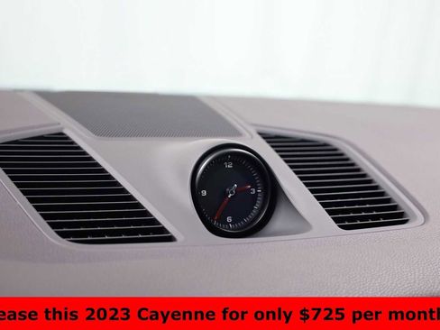 Certified 2023 Porsche Cayenne Platinum Edition image 18