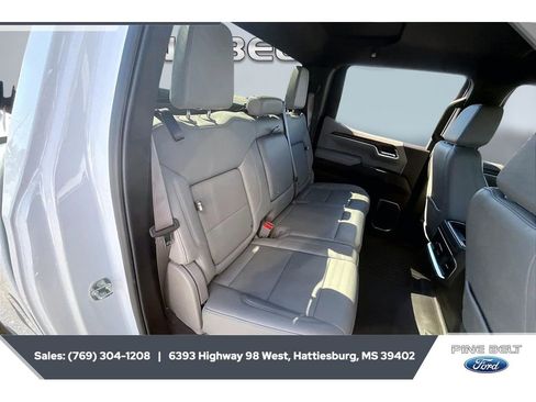 Used 2023 GMC Sierra 1500 SLT w/ SLT Premium Package image 21