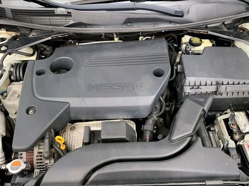 Used 2017 Nissan Altima 2.5 SR FWD image 29